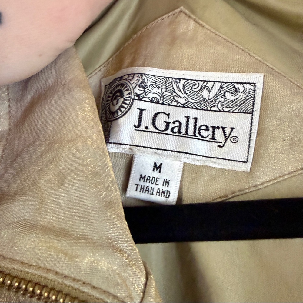 Women's Gold Sheen Utility Jacket - Picture 11 of 13